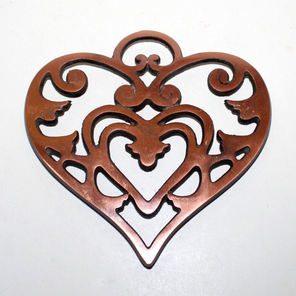 Pampered Chef Trivet Heart 2007 Cast Iron Copper 0207 metal kitchen decor